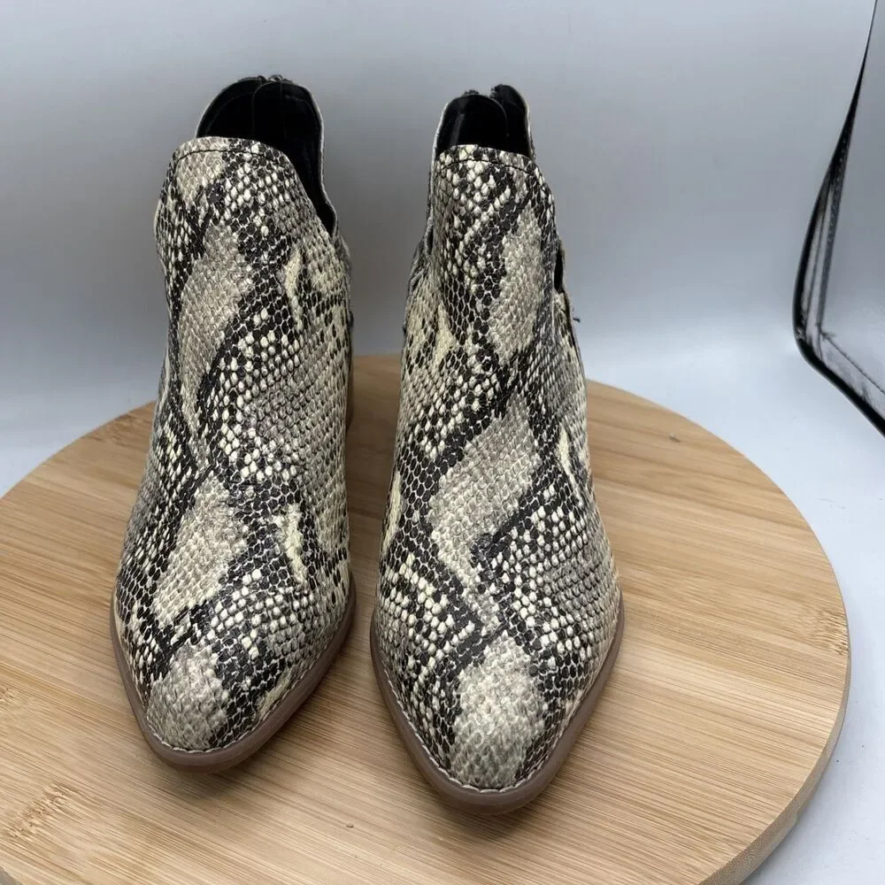 Blondo Neda Snake Print Waterproof Leather Ankle Boot Back Zip Sz 8 boho Western